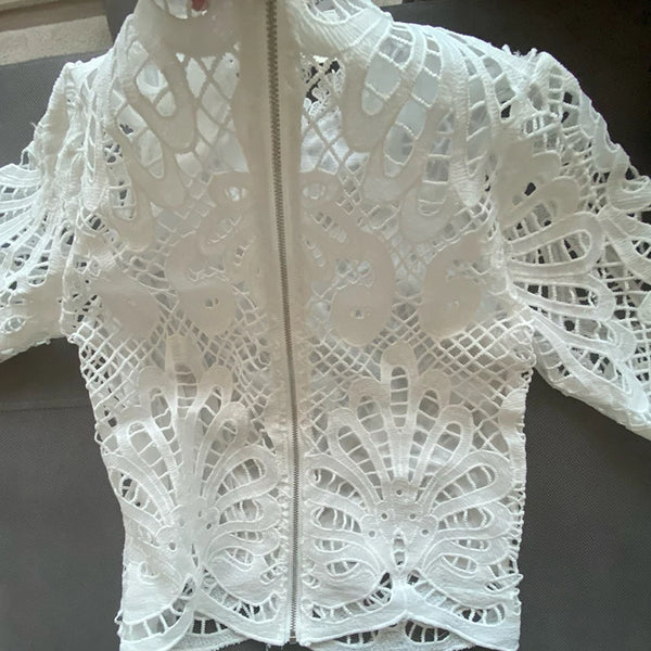 Elegant Women's Long Sleeve Lace Blouses Tops White Crochet Hollow Out Turtleneck Stylish Cropped Shirts Female Pullovers 16296