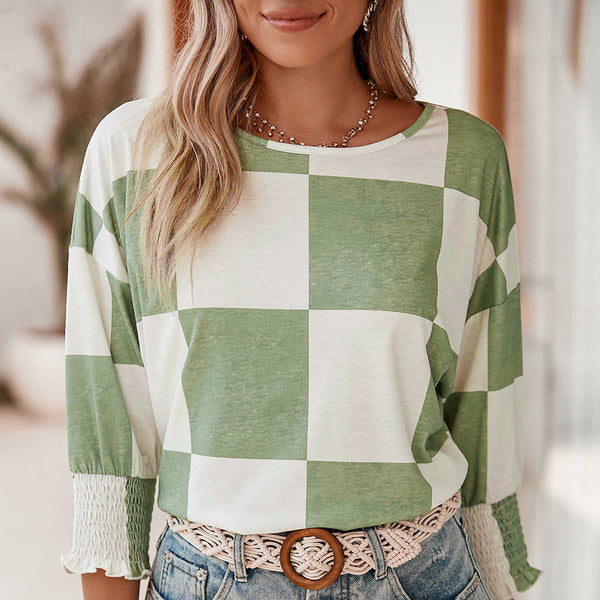 T-shirt con polsini smock con volant a quadretti verde erba